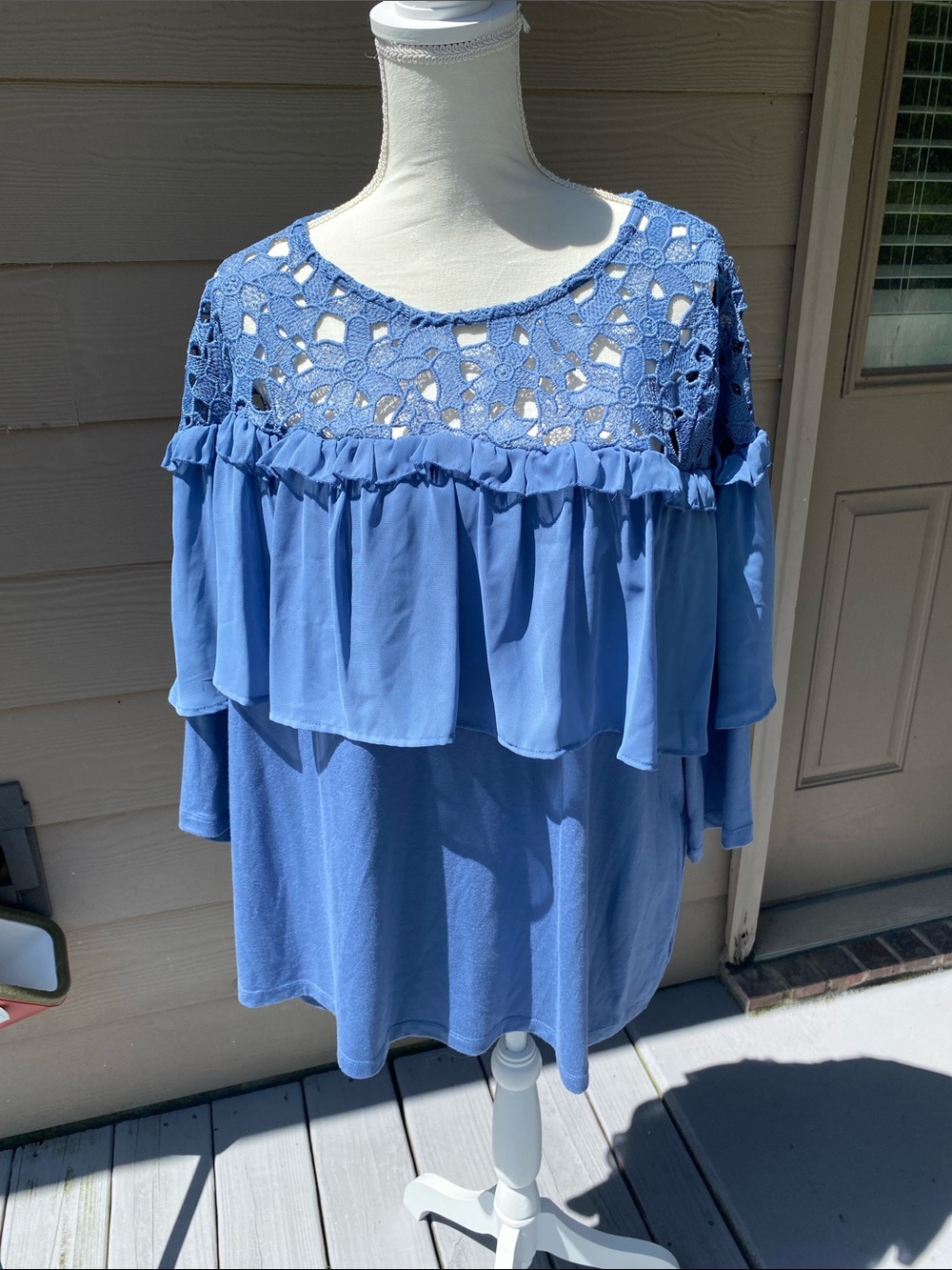 4/$20 blue Lane Bryant top